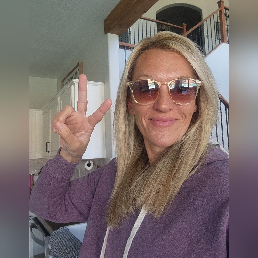 Meet your Posher, Kelly